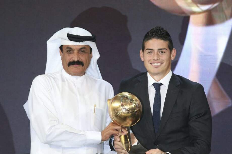 James Rodríguez galardonado en los 'Globe Soccer' como el futbolista revelación de 2014. Foto: EFE