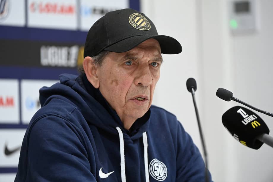 Jean-Louis Gasset en conferencia cuando era director técnico de Montpellier.