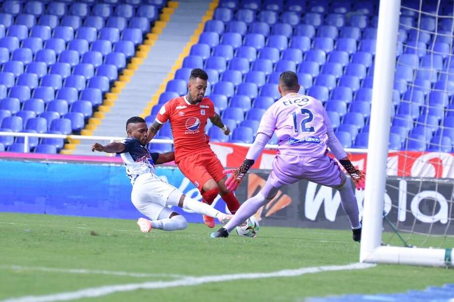 Los goles de América de Cali los anotaron Mateo Ortíz, Rodrigo Ureña y Adrián Ramos.