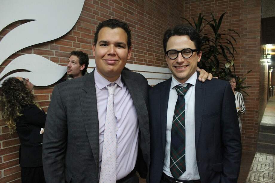 Juan Fernando Vargas y Leopoldo Fergusson, ganadores del Premio Juan Luis Londoño en marzo de 2019. / Cortesía de Fedesarrollo