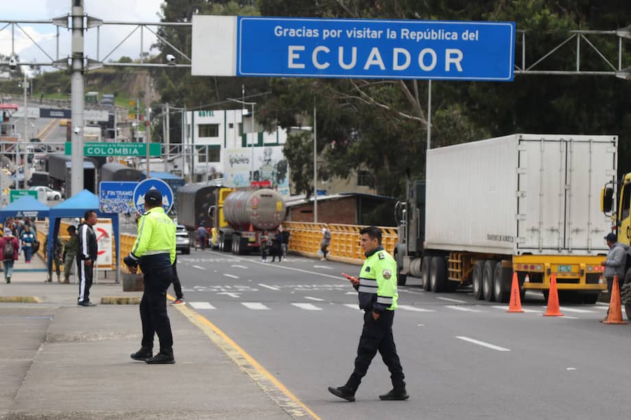 El gobierno ecuatoriano ha aplicado fuertes medidas arancelarias por la falta de medidas eficaces para combatir la inseguridad en la frontera.