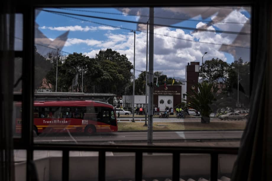 Las autoridades confirmaron que hasta el momento han sido reportados 10 muertos y más de 60 heridos.