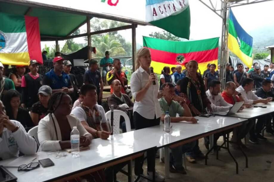 El objetivo del encuentro es concertar un plan de trabajo conjunto que, según la ministra, esperan se extienda hasta la otra semana y que permita llegar a un acuerdo. / Tomada de la Gobernación del Valle