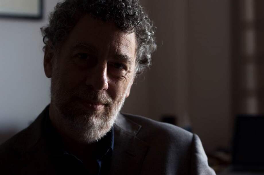 Daniel Feierstein hablará mañana a las 3 p.m. en la Feria del Libro de Bogotá acerca del genocidio como práctica social. / Cortesía