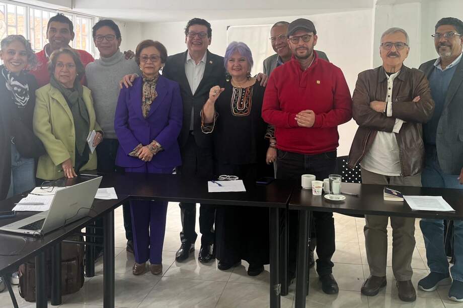 Pacto Histórico ratificó respaldo a Petro en medio de crisis ministerial y ruidos por caso de Papá Pitufo.