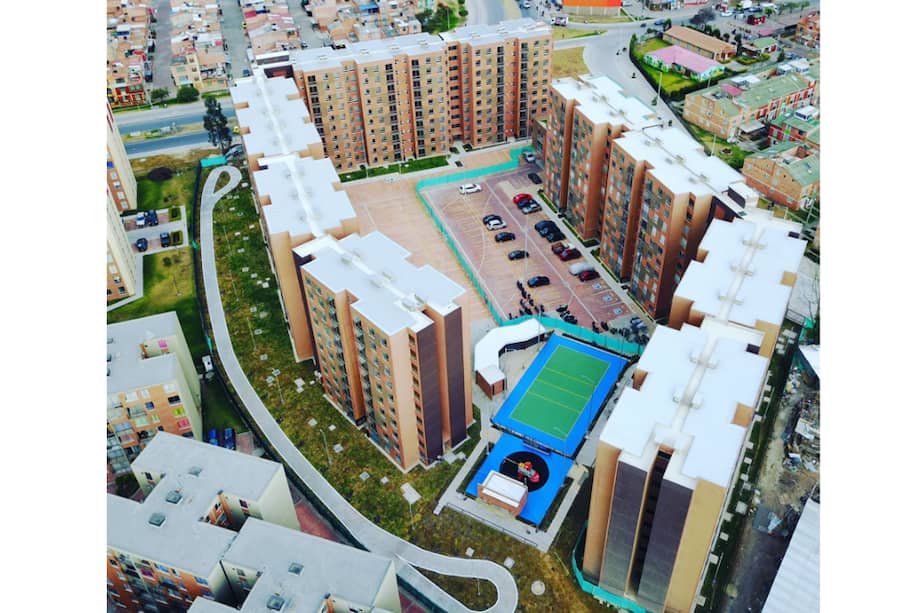 Este subsidio permite al afiliado comprar una vivienda nueva de interés social o de interés prioritario.