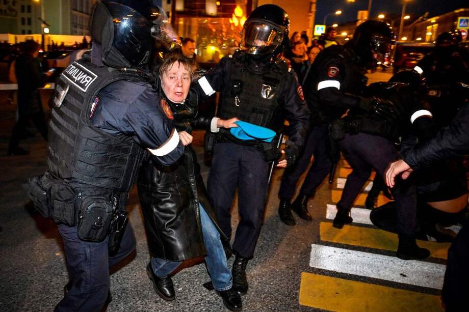 Se espera que más personas sean arrestadas en los próximos días en Rusia.