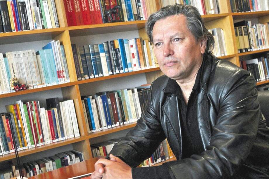 “¿Cómo asegurar plenas garantías, si no puede exhortarse a los medios a un compromiso con los principios constitucionales?”, pregunta Novoa. / Archivo