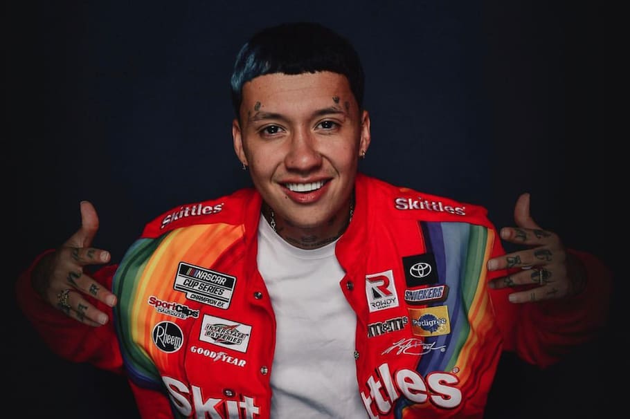 La joven estrella del genero urbano abrirá transmisión de TV del Super Bowl para FOX Deportes