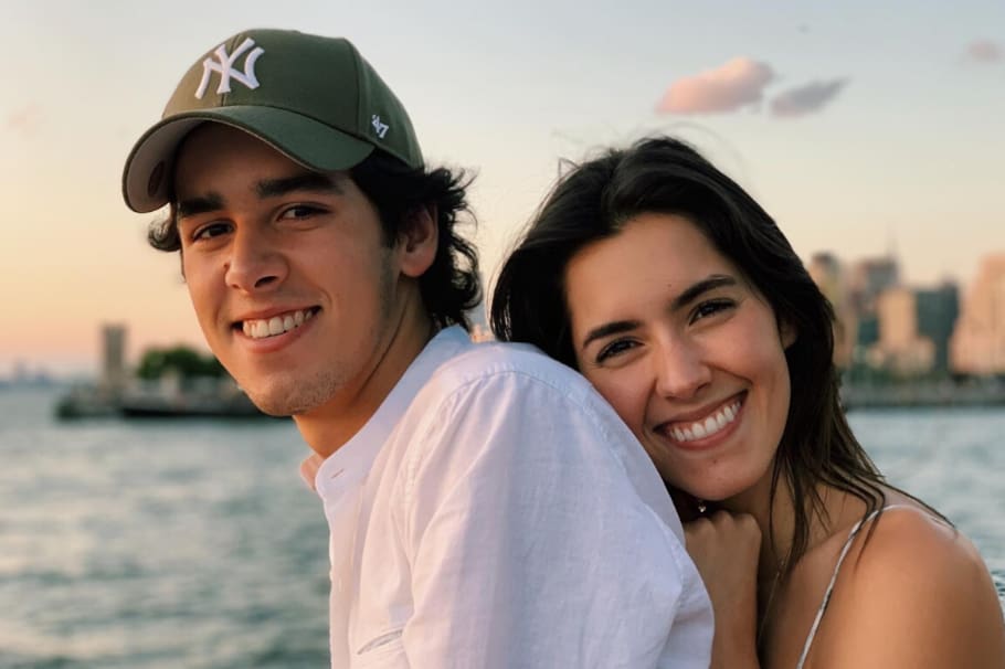 Hermano de Paulina Vega