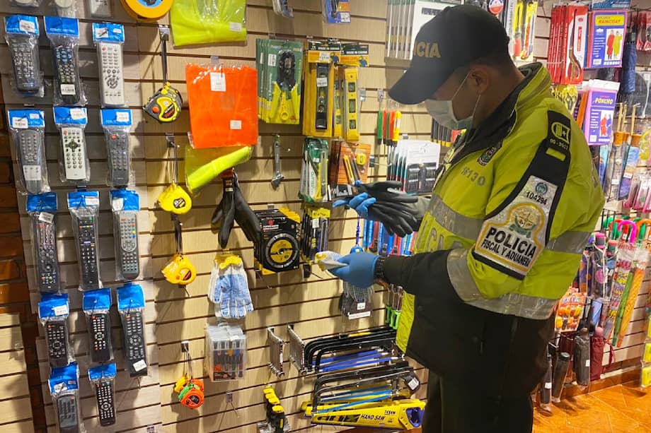 La mercancía era de procedencia extranjera, pero no contaban con la documentación exigida por la DIAN.