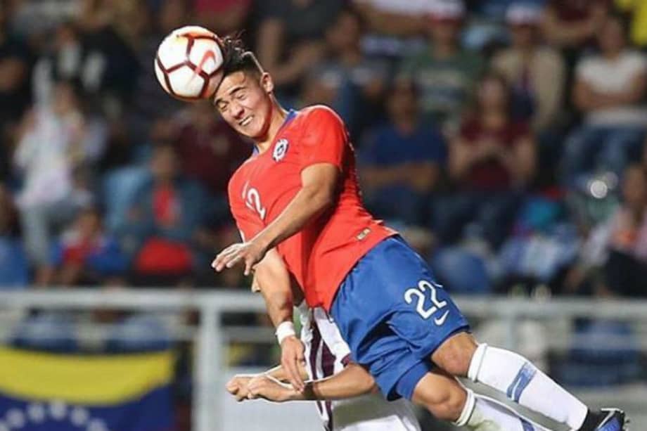 Nicolás Díaz, mediocampista de la selección de Chile.