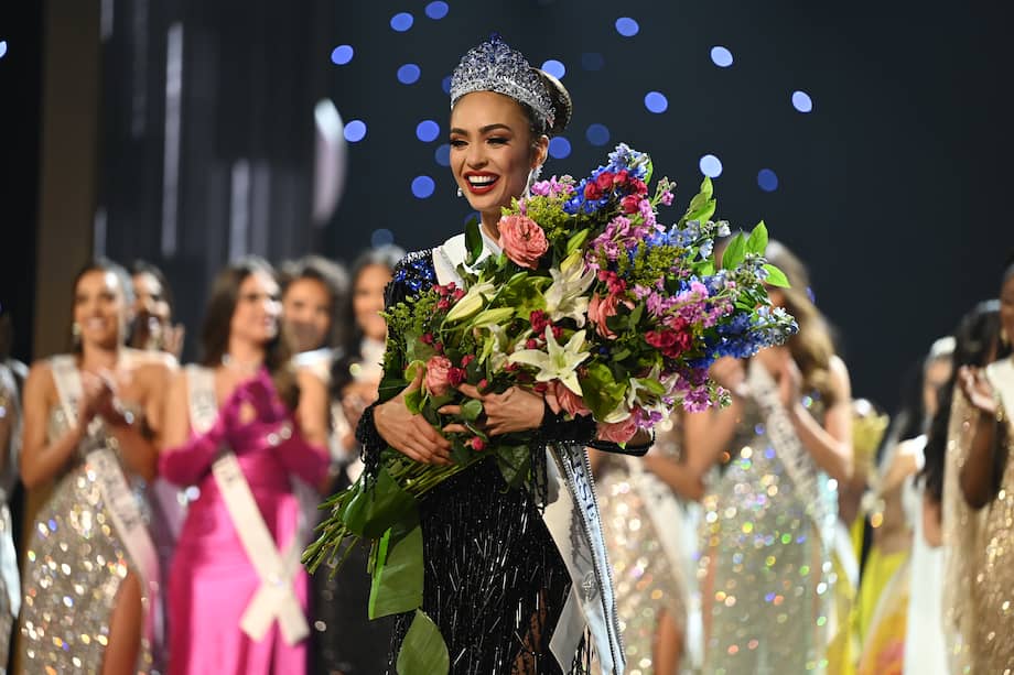 R’Bonney Gabriel, Miss USA 2022, es la nueva Miss Universo.