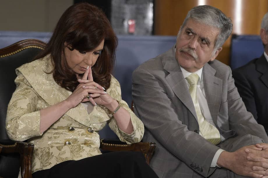 Cristina Fernández de Kirchner y Julio de Vido. / AFP