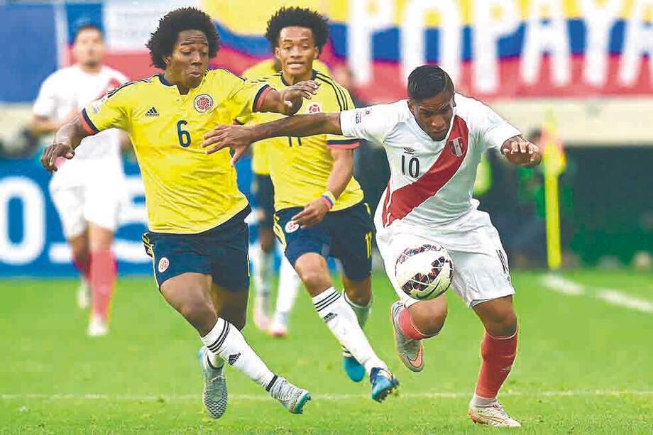 La selección de Colombia empató ayer 0-0 co Perú. /AFP