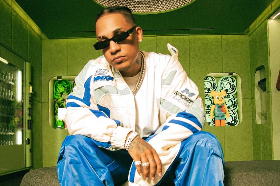 En el 2006, cuando tenía 12 años, Yeiow comenzó a interesarse por la música al ver a sus amigos de la calle hacer sus propios Feestyle.