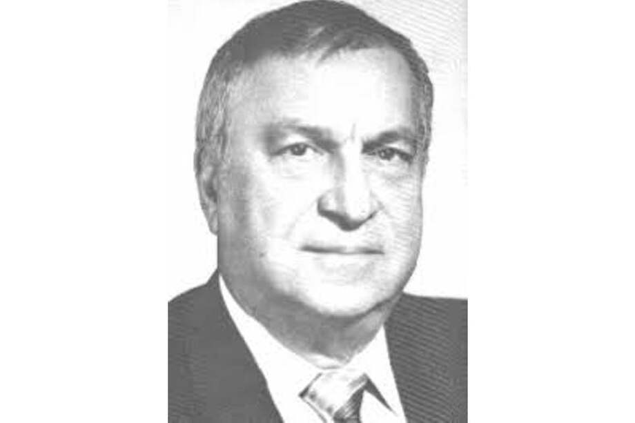 Alberto Mendoza Morales fue Presidente de la Sociedad Geográfica de Colombia desde 1994, hasta el 2012.