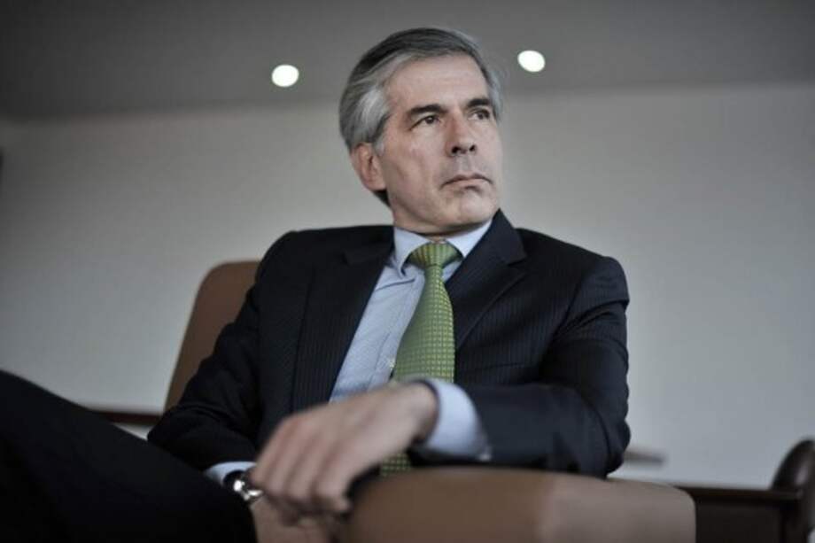 Gobierno niega persecución judicial al uribismo