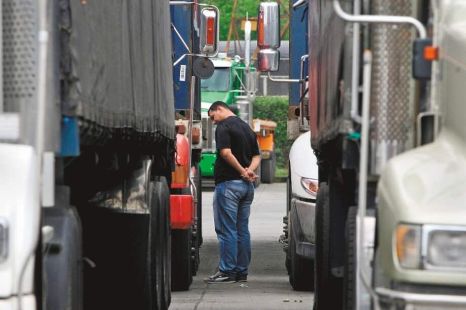 En Bogotá, los camioneros han transitado sobre la Caracas y la Autopista Norte, sentido sur - norte.