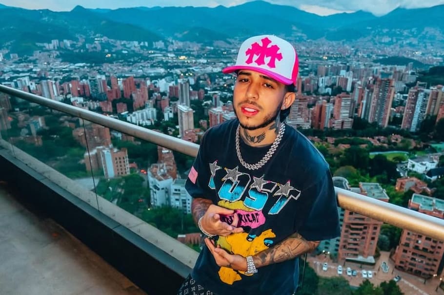 El creador de contenido es reconocido por realizar entrevistas a importantes figuras de la política colombiana y por ser el creador de 'Stream Fighters 4’. Esta es su historia.