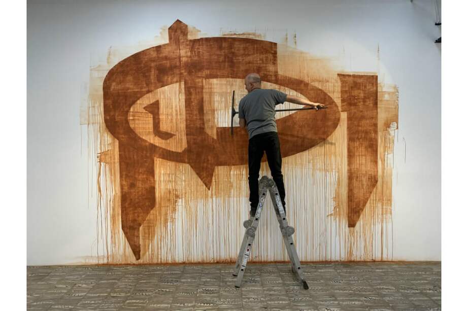 En la imagen, Jaime Franco en el proceso de creación de una de sus obras. / Cortesía