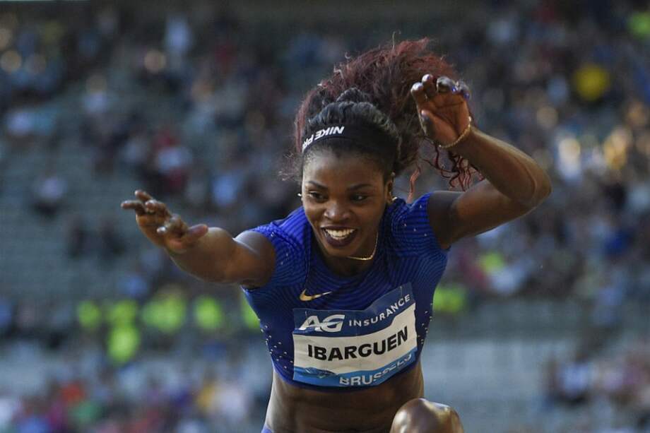 La atleta colombiana Caterine Ibargüen durante la última parada de la Liga de Diamante 2016, en Bruselas. / AFP