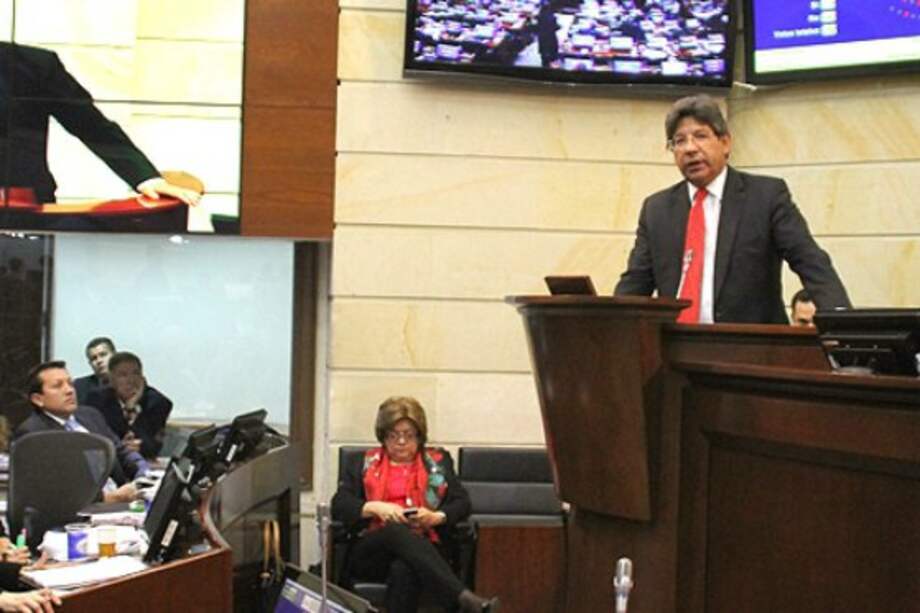 Corte negó impedimento del magistrado Linares en demanda contra equilibrio de poderes