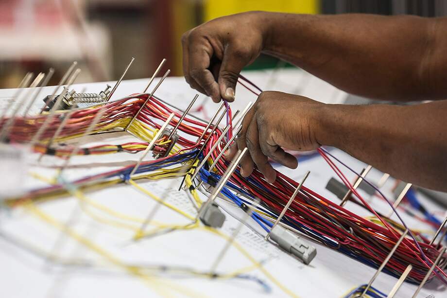 Las empresas que no se ubiquen en uno de los tres grupos establecidos por el MinCIT deberán acogerse a las definiciones fijadas para el grupo Manufacturas. / Archivo El Espectador