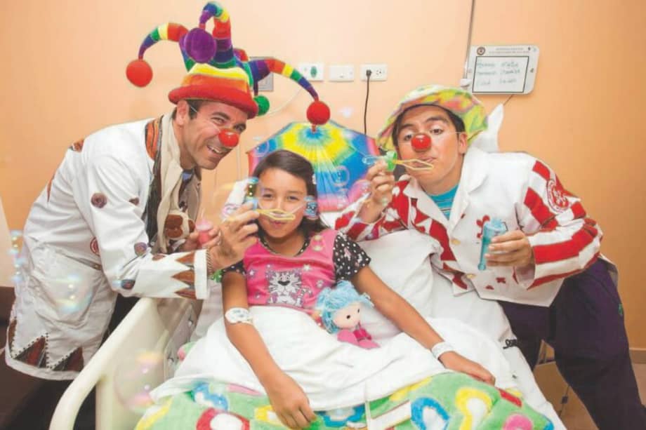 La Fundación Doctora Clown lleva 21 años trabajando con niños hospitalizados, algunos padecen enfermedades terminales. / Diego Santacruz - Cortesía