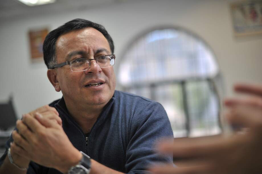 Alfonso Torres es Licenciado en Ciencias Sociales, Magister en historia de la Universidad Nacional y Doctor en Estudios Latinoamericanos / Cristian Garavito