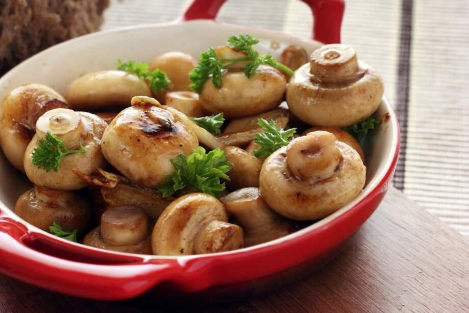 Receta del día: Champiñones en mantequilla de ajo
