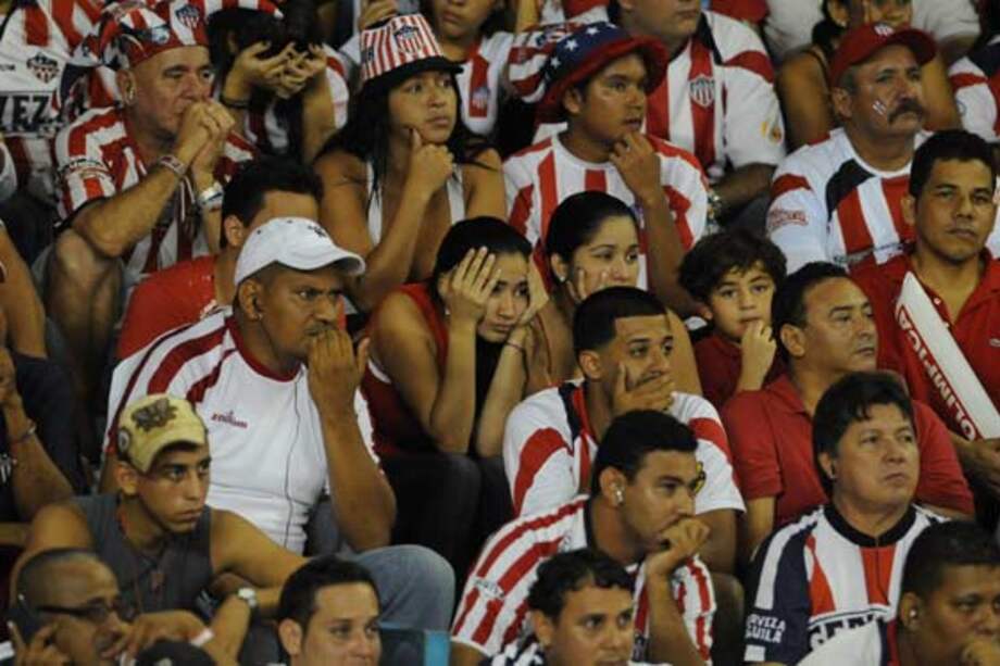 Junior perdió en casa y entra en crisis