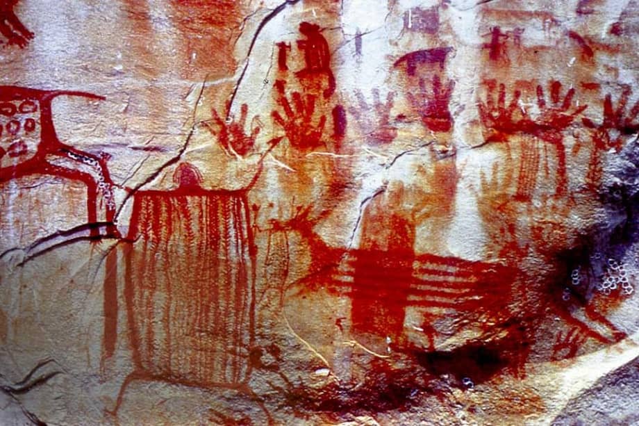 Entramado pictográfico conocido como el ‘Yacimiento de los jaguares’, fotografiado por el naturalista Thomas van Der Hammen. / Cortesía Parques Nacionales Naturales