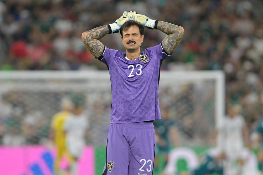 Guillermo Viscarra, arquero de Bolivia, este martes 31 de marzo en el partido de repechaje para la Copa Mundial de la FIFA 2026 entre Irak y Bolivia en el estadio BBVA de Monterrey, México.
