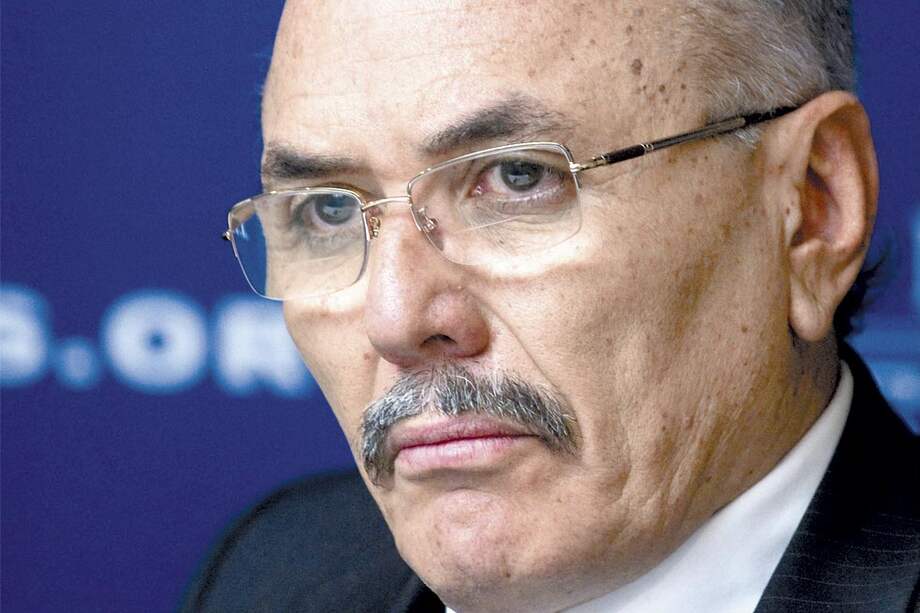 Ismael García, diputado opositor, dice que el único que logra cohesionar al chavismo es el presidente. / AFP