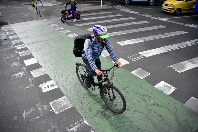 Distrito busca reforzar la seguridad de ciclistas con vigilancia desde la madrugada