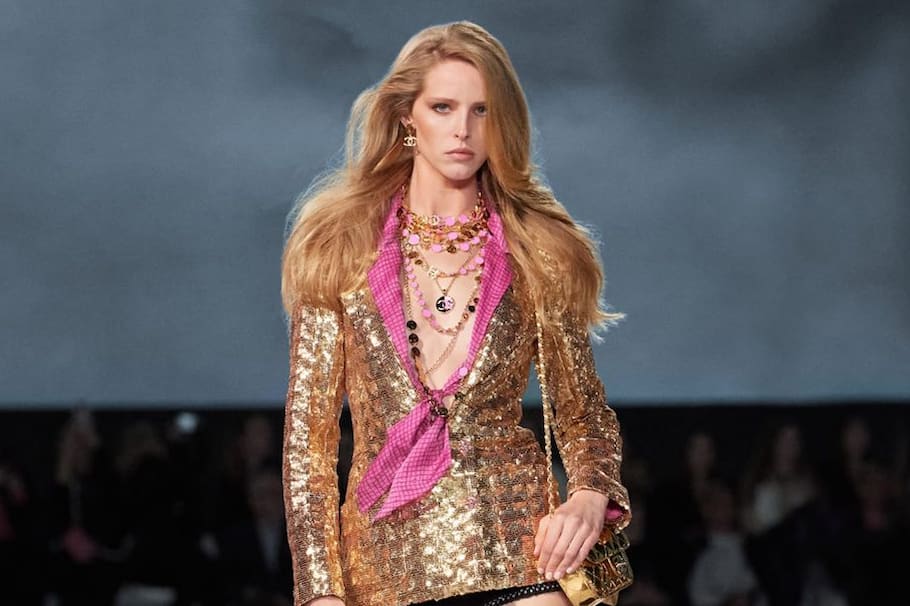 El largo es algo que definitivamente se mantiene en 2024, sin embargo, también hay opciones para quienes quieren el cabello más corto.