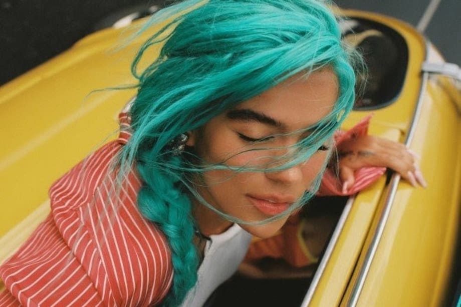 La máxima ganadora de la noche con premios como "Artista del año" y "Álbum del año" en los Latin American music Awards, llega con una canción que le hace oda a la libertad.