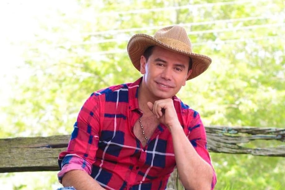 El cantante de música popular reside en una cómoda finca en Pereira