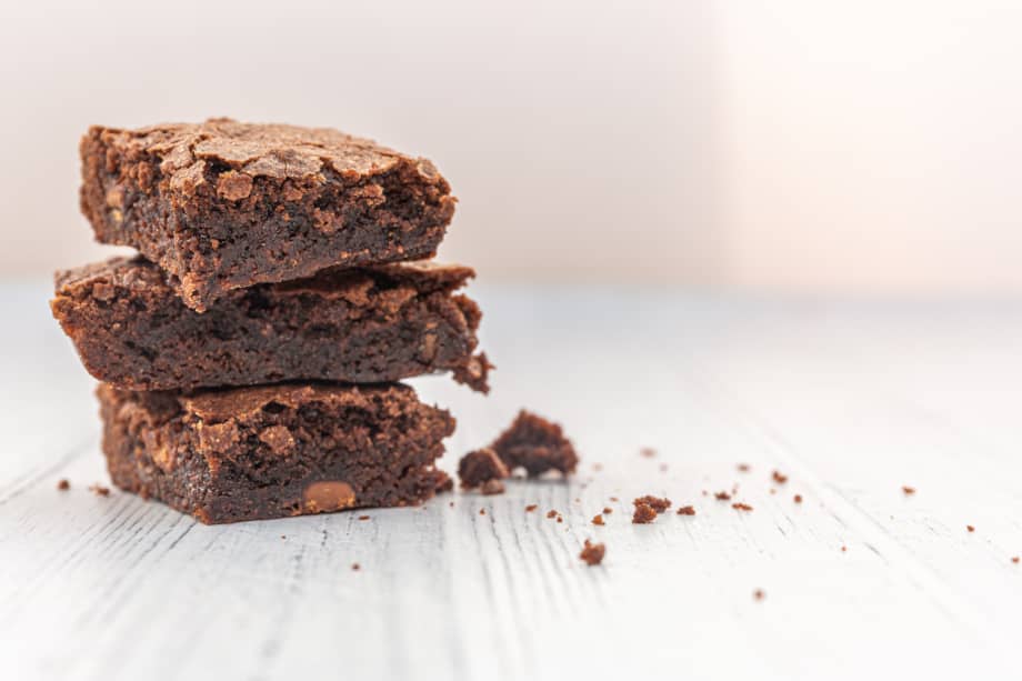 ¿Listo para disfrutar de estos irresistibles brownies caseros?