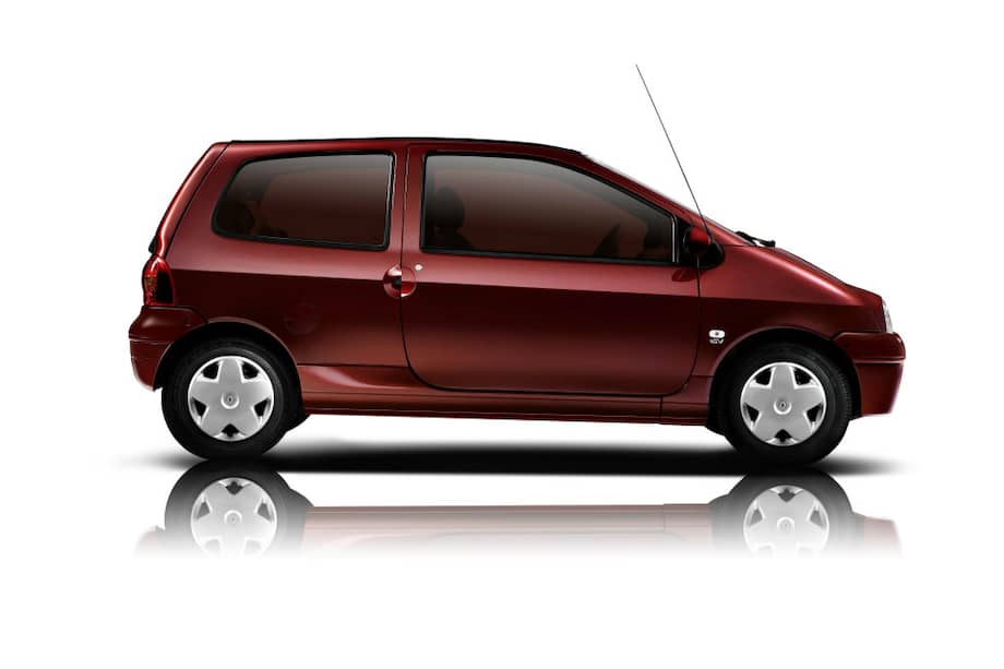 El Renault Twingo, que por 17 años registró jugosas ganancias a la industria automotriz, dejó de acelerar y ya no va más en el mercado colombiano