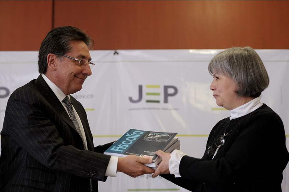 La Fiscalía le entregó a la JEP tres informes sobre el conflicto armado en el país. / Mauricio Alvarado - El Espectador