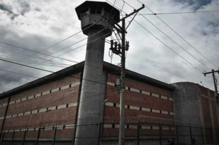 Distrito continúa traslado de detenidos por hacinamiento en URI de la ciudad