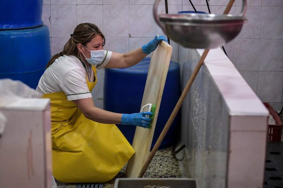 Bajo condiciones de emergencia, la salud del talento humano debe ser una de las prioridades. / Jose Vargas / El Espectador