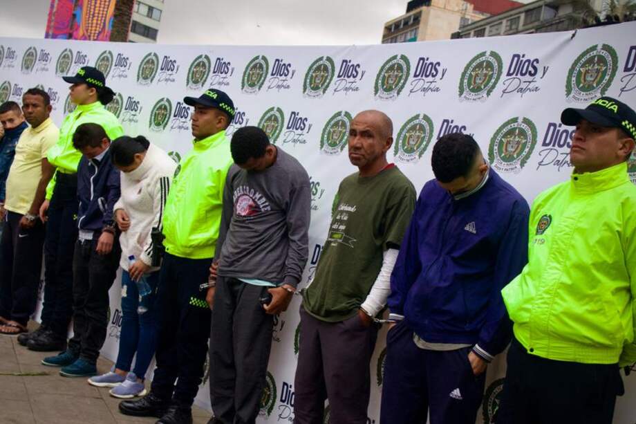 Les fue incautado celulares y computadores portátiles