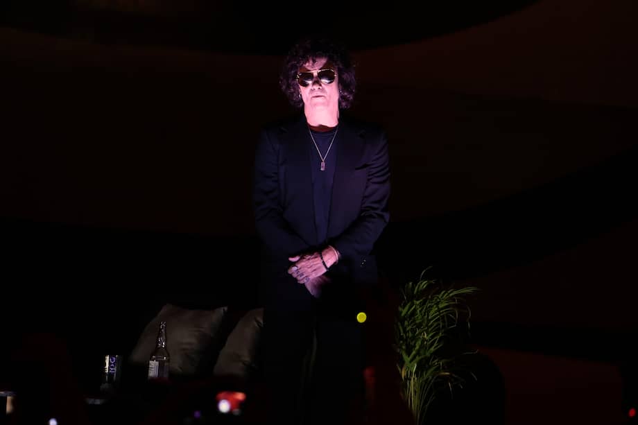 "Las canciones fluyen de una u otra manera, dependiendo de qué es lo que te piden las entrañas", Bunbury
EFE/José Méndez