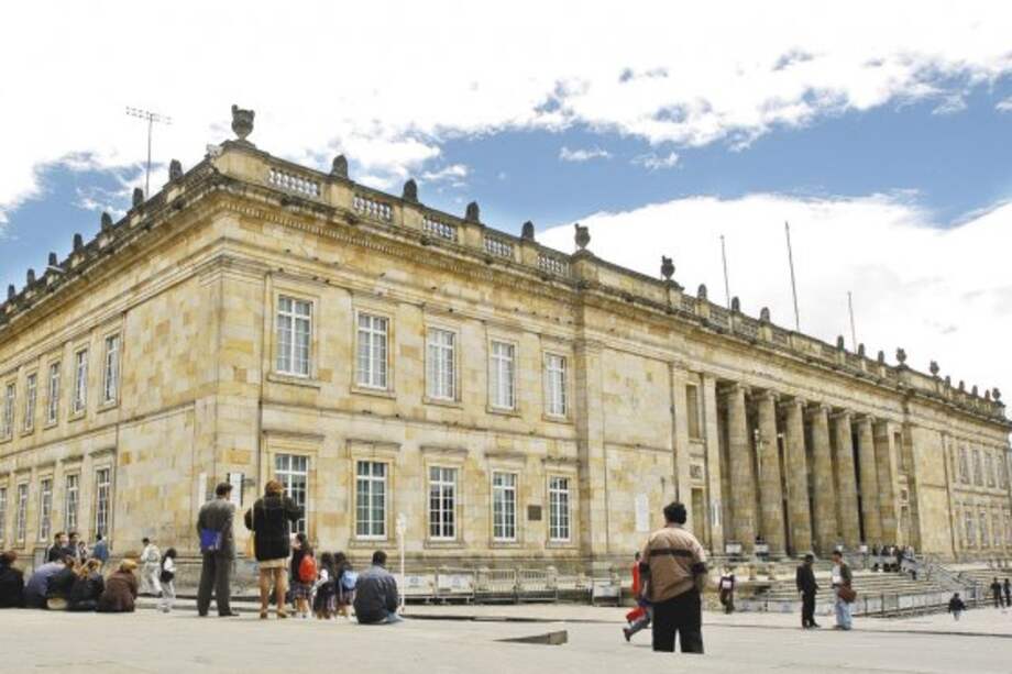 Aprueban reforma de Equilibrio de Poderes