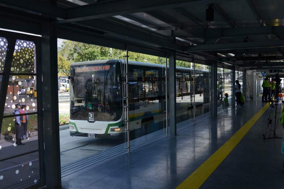 El objetivo de la iniciativa es expandir el servicio de internet gratis a estaciones del sistema de transporte de municipios del Área Metropolitana de Medellín.