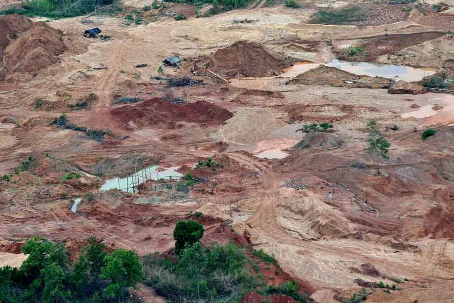 Minería ilegal en el municipio de El Bagre (Antioquia) / David Campuzano