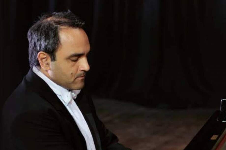 Alexander Panizza ha desarrollado su carrera entre Europa, Norteamérica, Asia y América Latina.